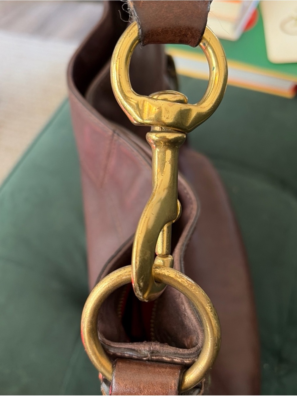 Coach Vintage Zoe Brown Leather Shoulder Bag Brass Hardware - Picture 8 of 16